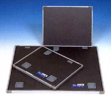 jpi_cassettes.jpg (15884 bytes)